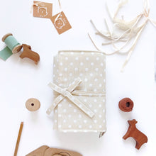 Cargar imagen en el visor de la galería, Mudador lunares