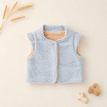 Cargar imagen en el visor de la galería, Chaquetita Ciervita / celeste pastel
