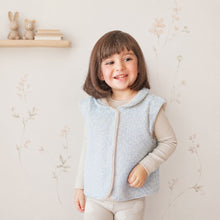 Cargar imagen en el visor de la galería, Chaquetita Ciervita / celeste pastel
